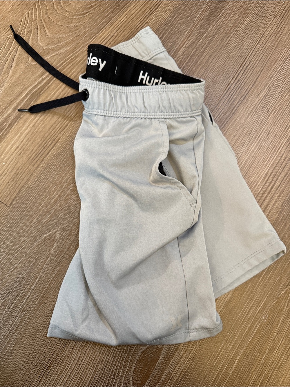 Hurley Boy’s Gray Athletic Elastic Pull-On Drawstring Shorts w/ Pockets - 6/7 - Picture 4 of 4